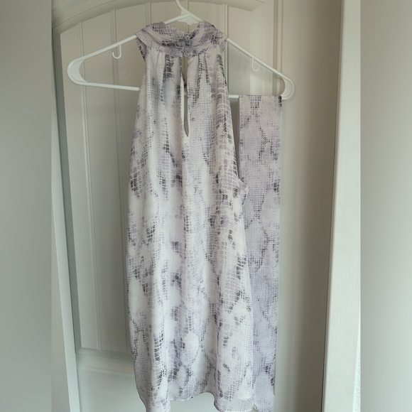 WHBM Tie Neck Shell Python NWOT - Picture 3 of 3